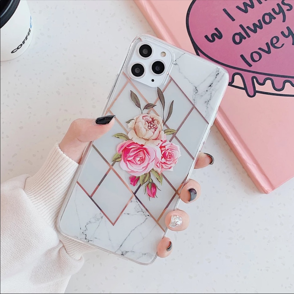 [❤️️Sales] NEW iPhone 11/Pro/Max/XR Flowers Marble ca…
